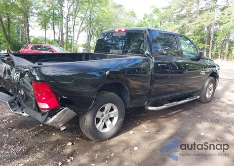 2020 Ram 1500 Classic Slt 4X4 6'4 Box z USA, uszkodzony, nr VIN 1C6RR7TT6LS120266